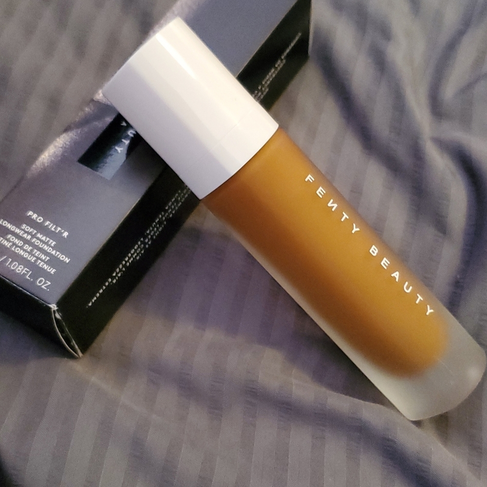 Fenty Beauty Soft Matte Long Wear Foundation